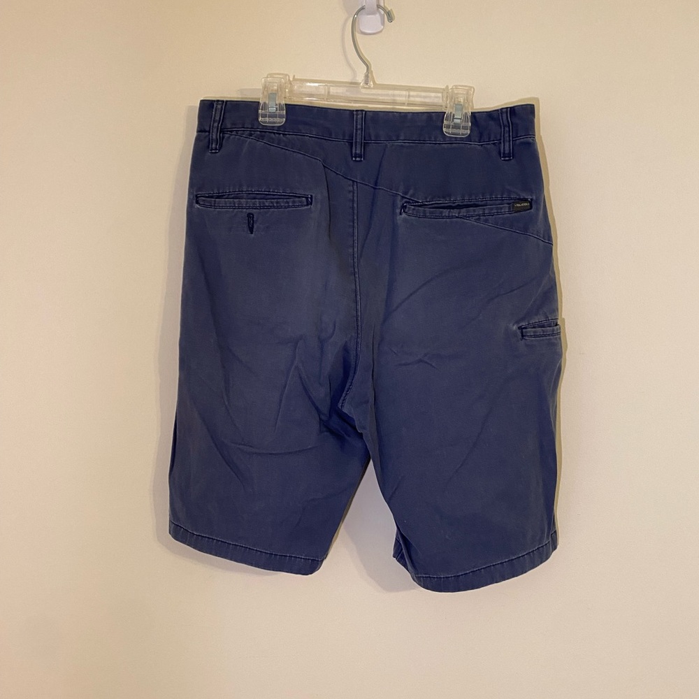 Volcom Shorts - Picture 3 of 4